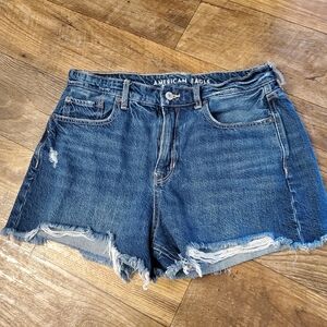 American Eagle Tomgirl jeans shorts size 10